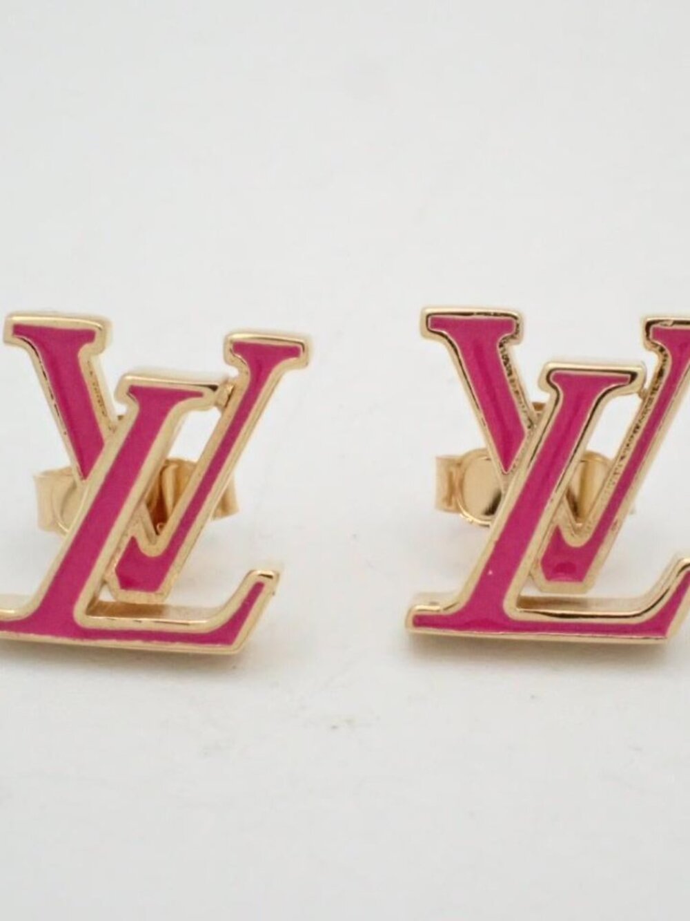 LV Earrings in Dustbag & Box